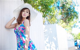 여름 푸른 스커트 아시아 여자