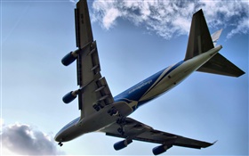보잉 747 항공기 비행, 하단보기 HD 배경 화면