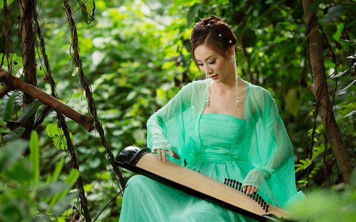 치터 연주 녹색 드레스 아시아 여자 배경 화면 그림