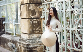 아시아 소녀, 흰색 드레스, 긴 머리, 울타리 HD 배경 화면