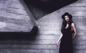 검은 드레스 소녀, 모자, 벽 HD 배경 화면