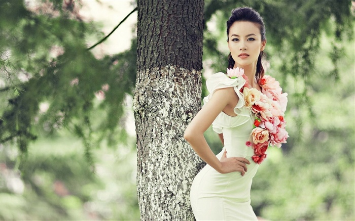 아름다운 드레스 아시아 여자, 슬림 그림, 꽃 배경 화면 그림