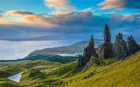 스카이, 스코틀랜드, 바위, 계곡, 호수, 구름, 황혼 HD 배경 화면
