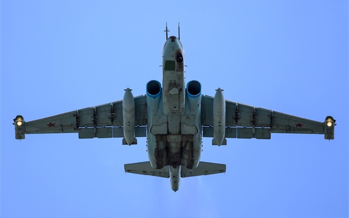 수호이 SU-25, 아음속 전투기 비행, 하단보기 배경 화면 그림