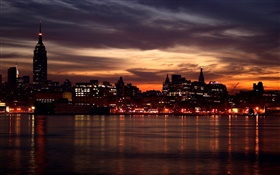 아름다운 도시의 밤, 주택, 강, 조명, 일몰, 붉은 하늘 HD 배경 화면