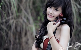 아시아 여자, 음악, 바이올린 스마일