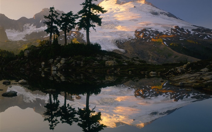 눈 산, 나무, 호수, 물 반사, 황혼 배경 화면 그림