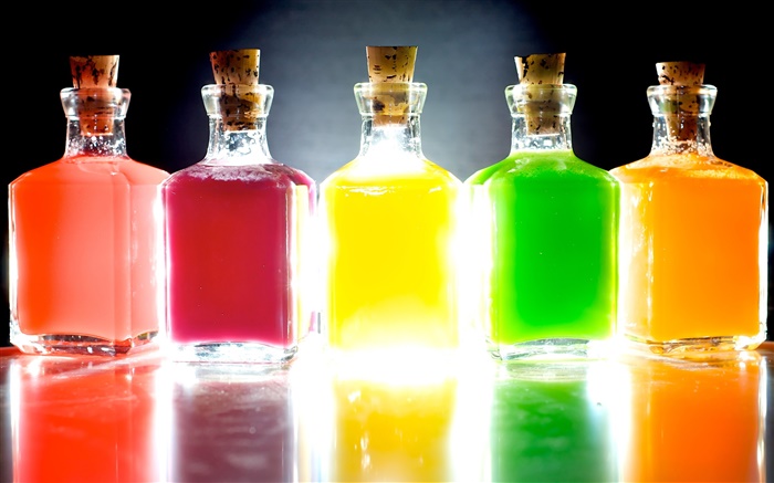 다채로운 병, 5 개의 서로 다른 색상, 빛 배경 화면 그림